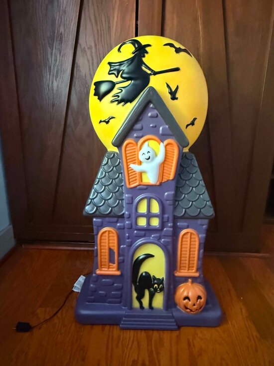 Cracker Barrel Other - NWT Cracker Barrel Haunted House Blow Mold 36" Lighted Purple Halloween RARE